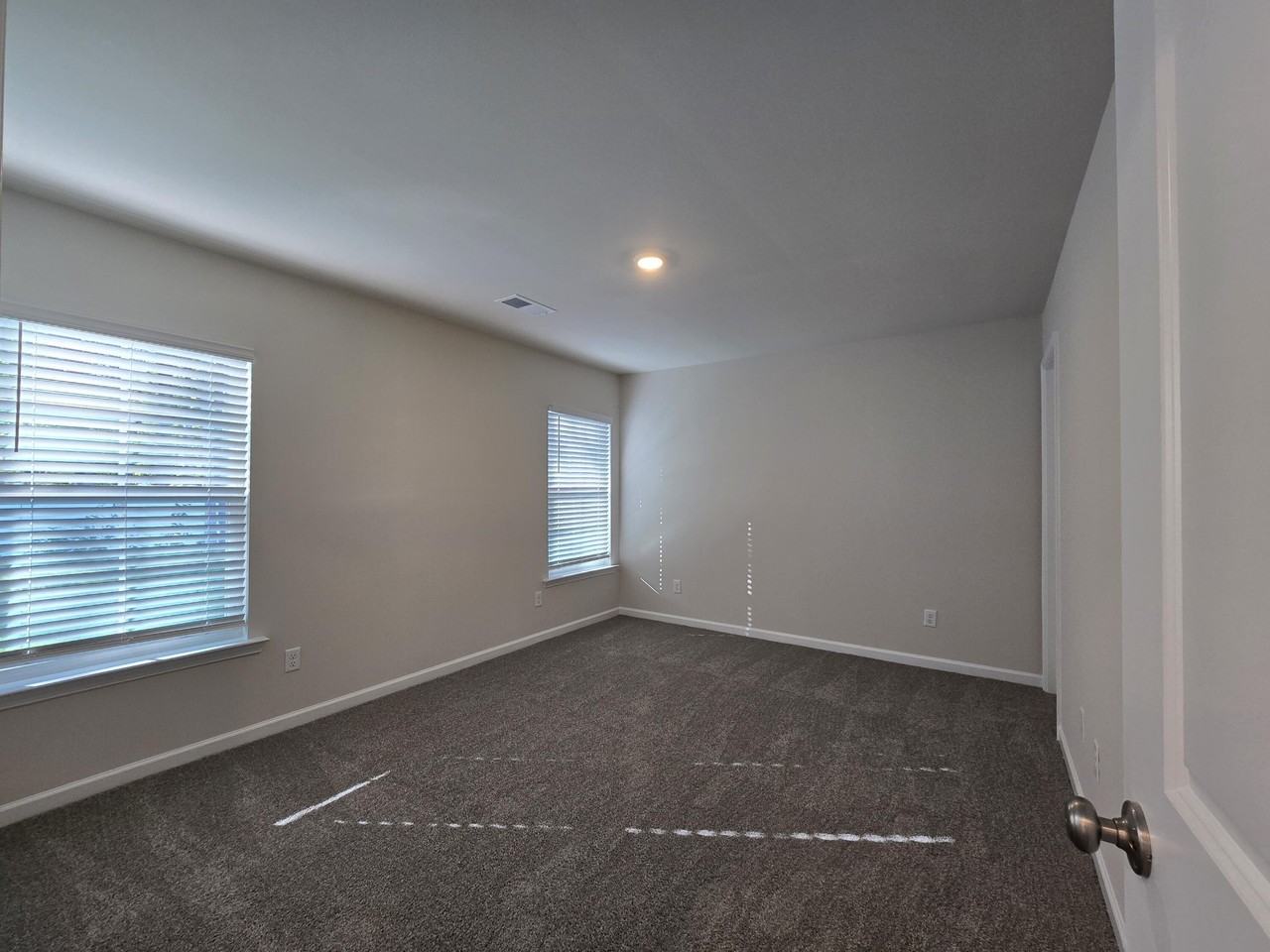 1128 Russell Dr - Photo 7 of 22