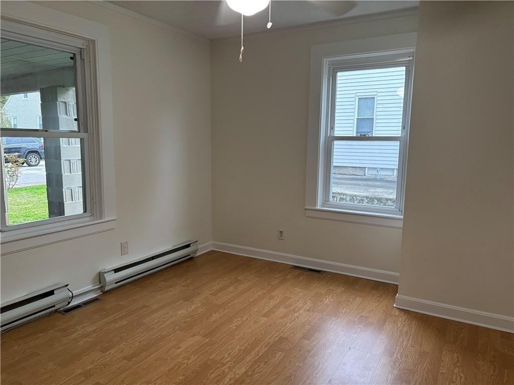 9 York Ave - Photo 5 of 10
