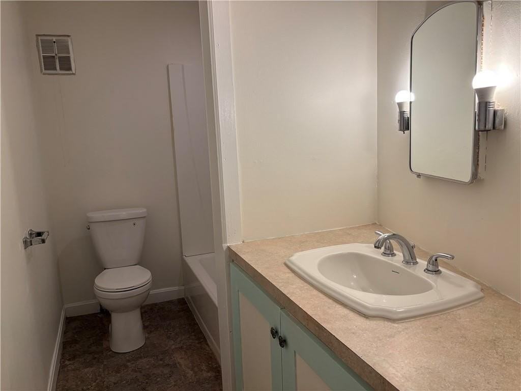 9 York Ave - Photo 7 of 10
