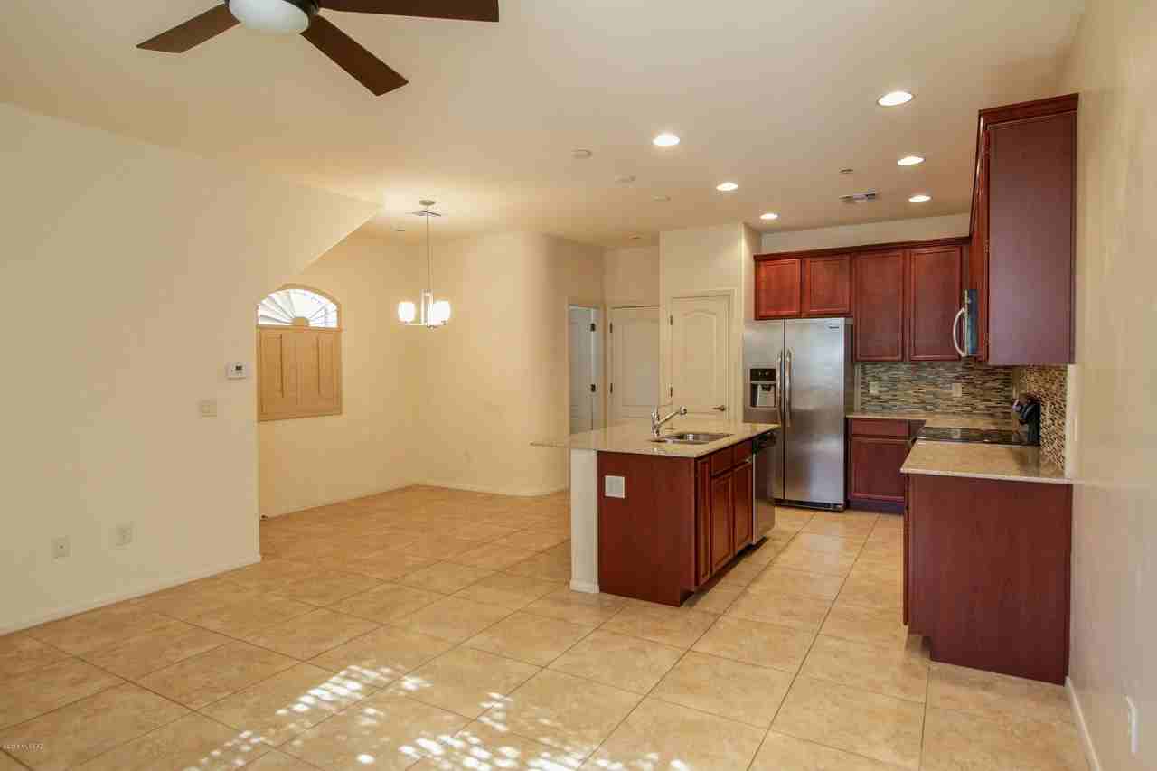 2390 E Blue Diamond Dr - Photo 2 of 9