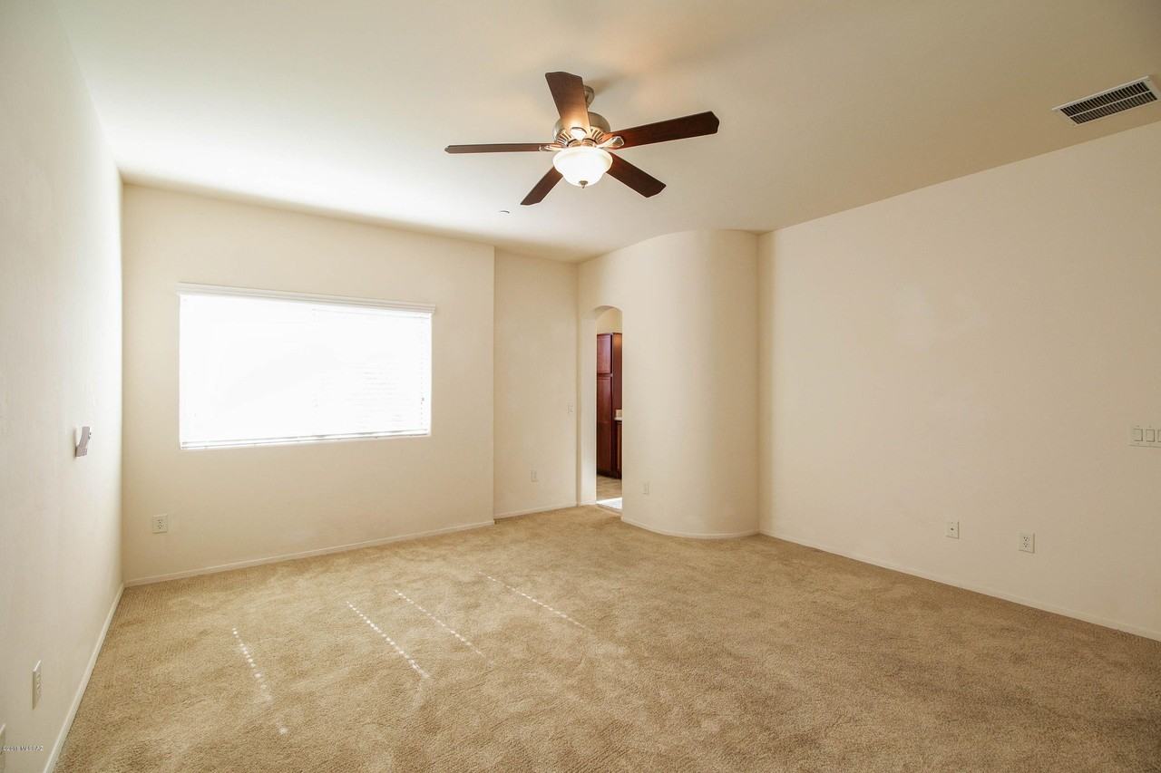2390 E Blue Diamond Dr - Photo 5 of 9