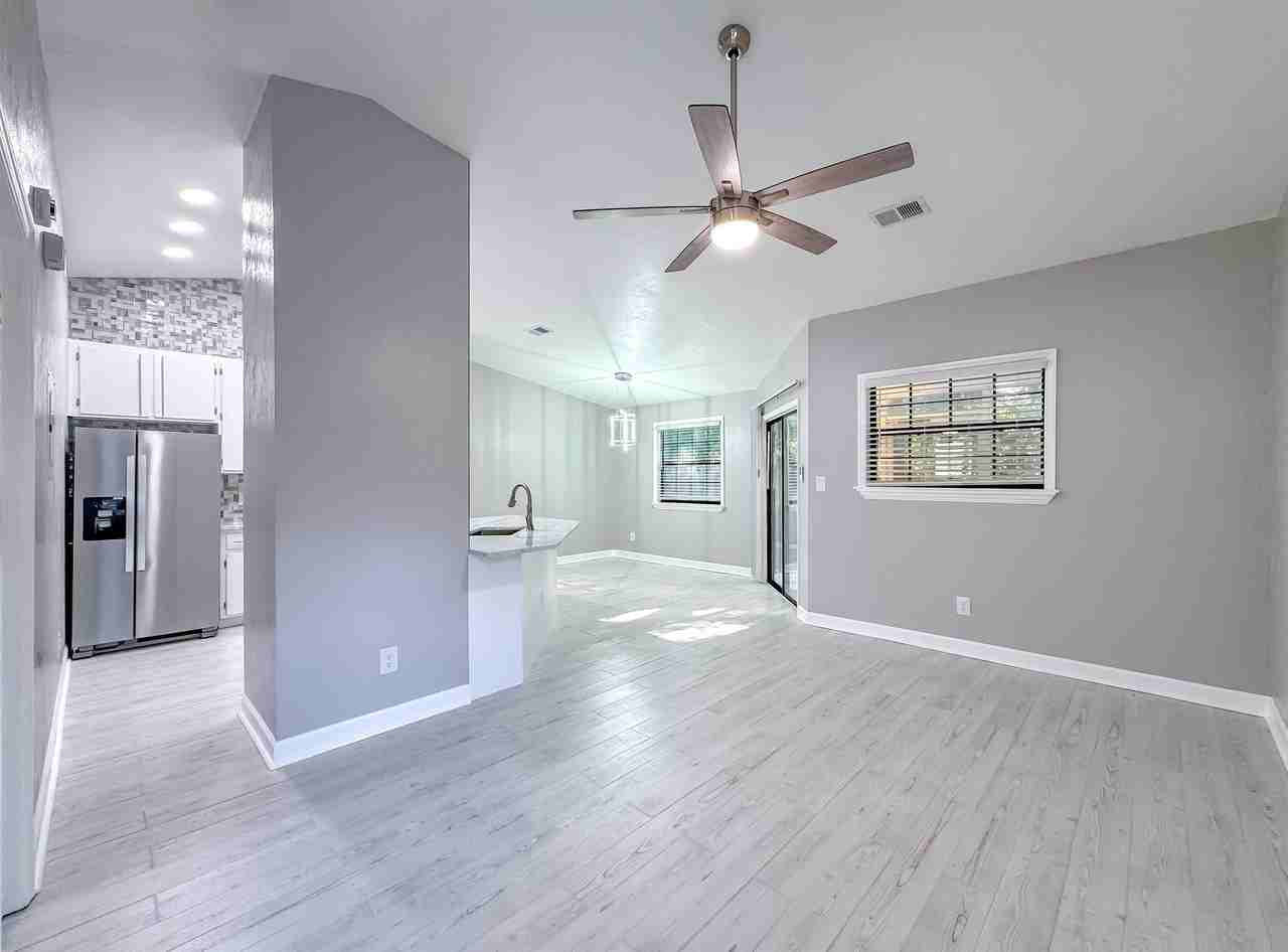 6133 Greenon Ln - Photo 5 of 30