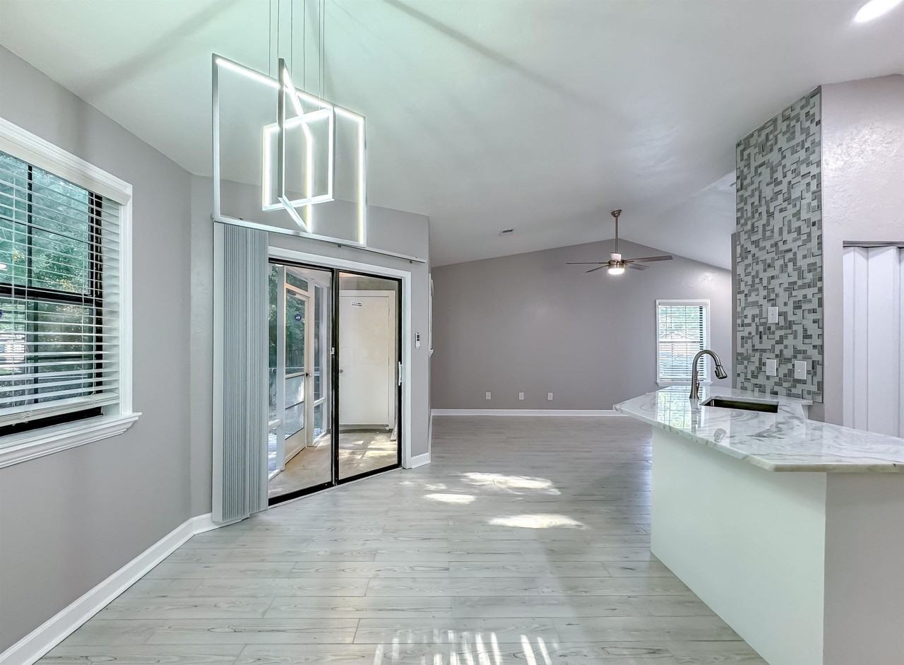 6133 Greenon Ln - Photo 6 of 30