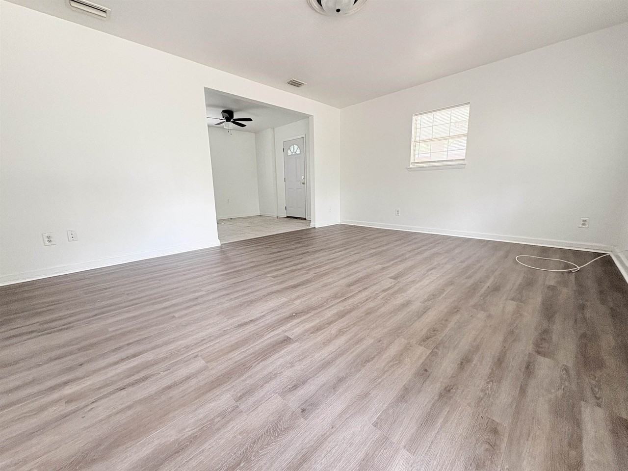 809 Briandav St - Photo 3 of 18