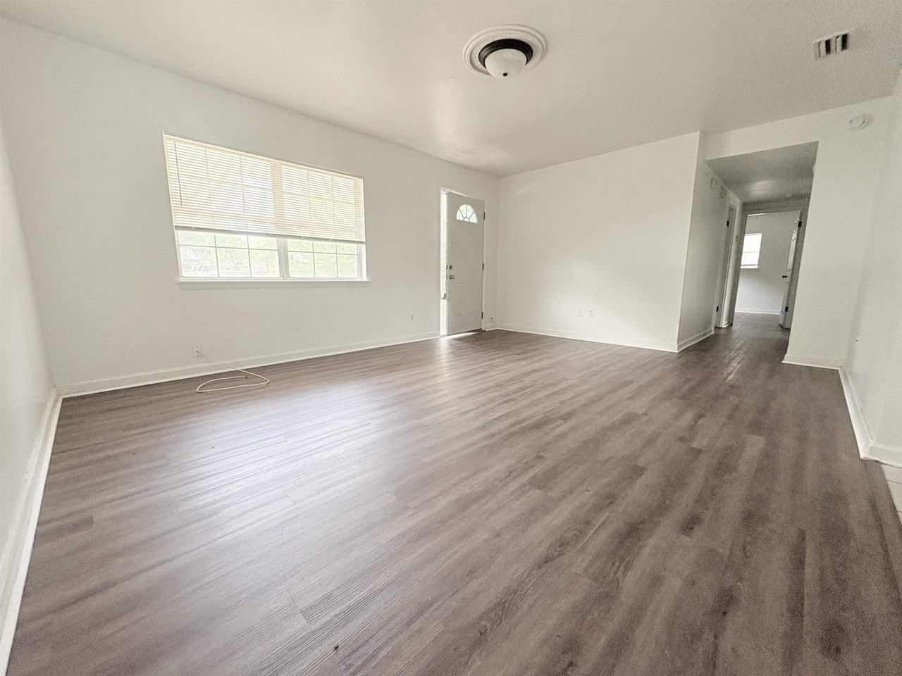 809 Briandav St - Photo 4 of 18