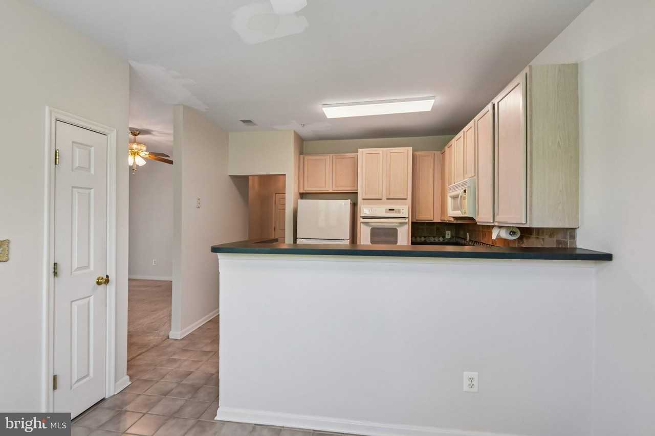 1972 Scotts Crossing Way #202 - Photo 5 of 24