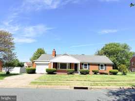 6 E Aylesbury Rd - Photo 1 of 1