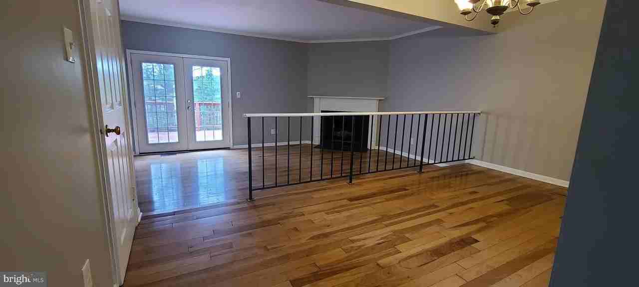 3539 Split Rail Ln - Photo 4 of 12