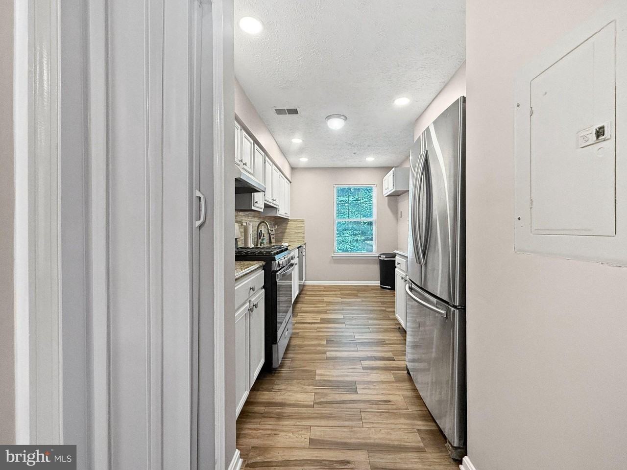 7246 Mahogany Dr #4 - Photo 5 of 29