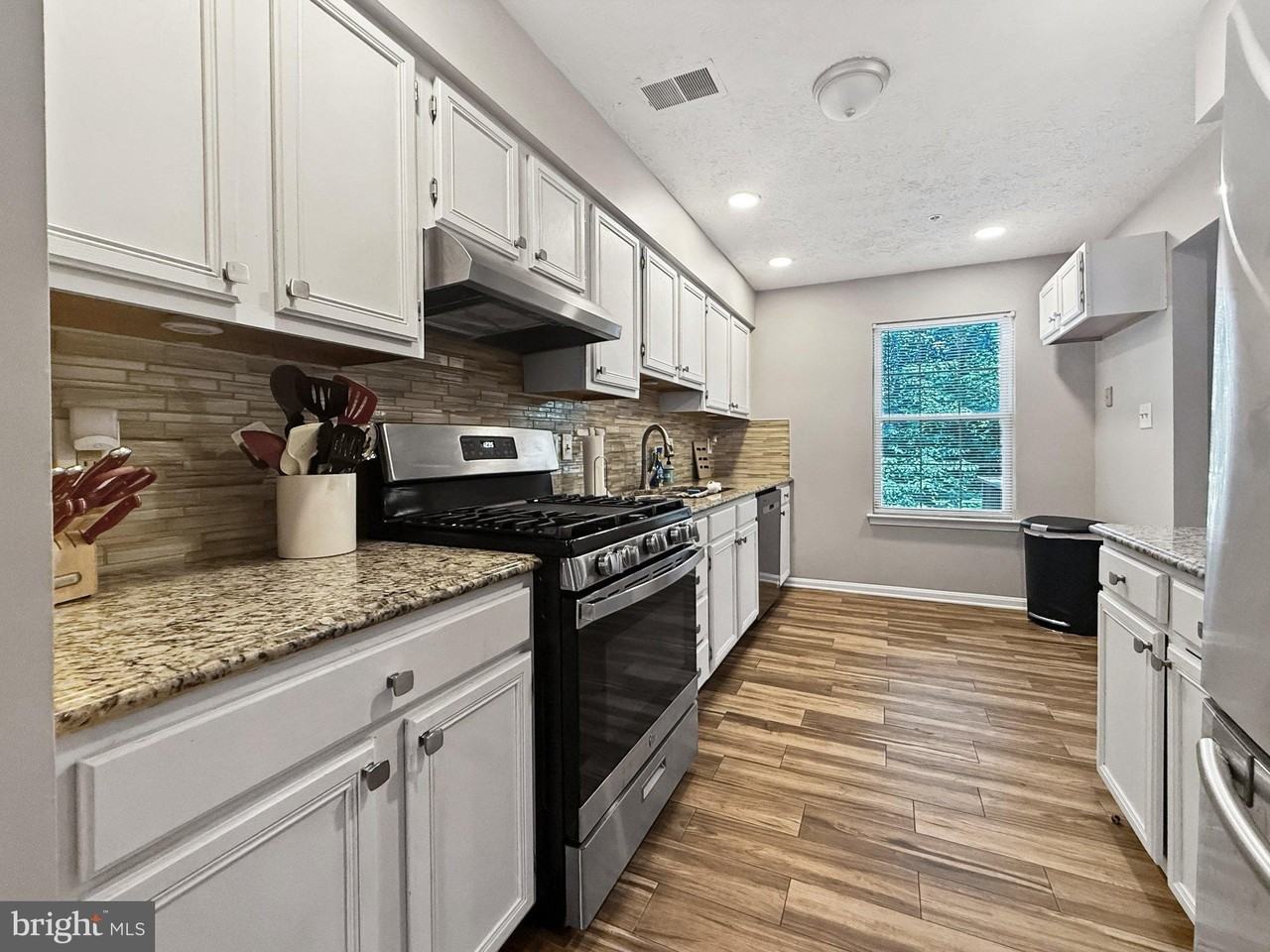 7246 Mahogany Dr #4 - Photo 6 of 29
