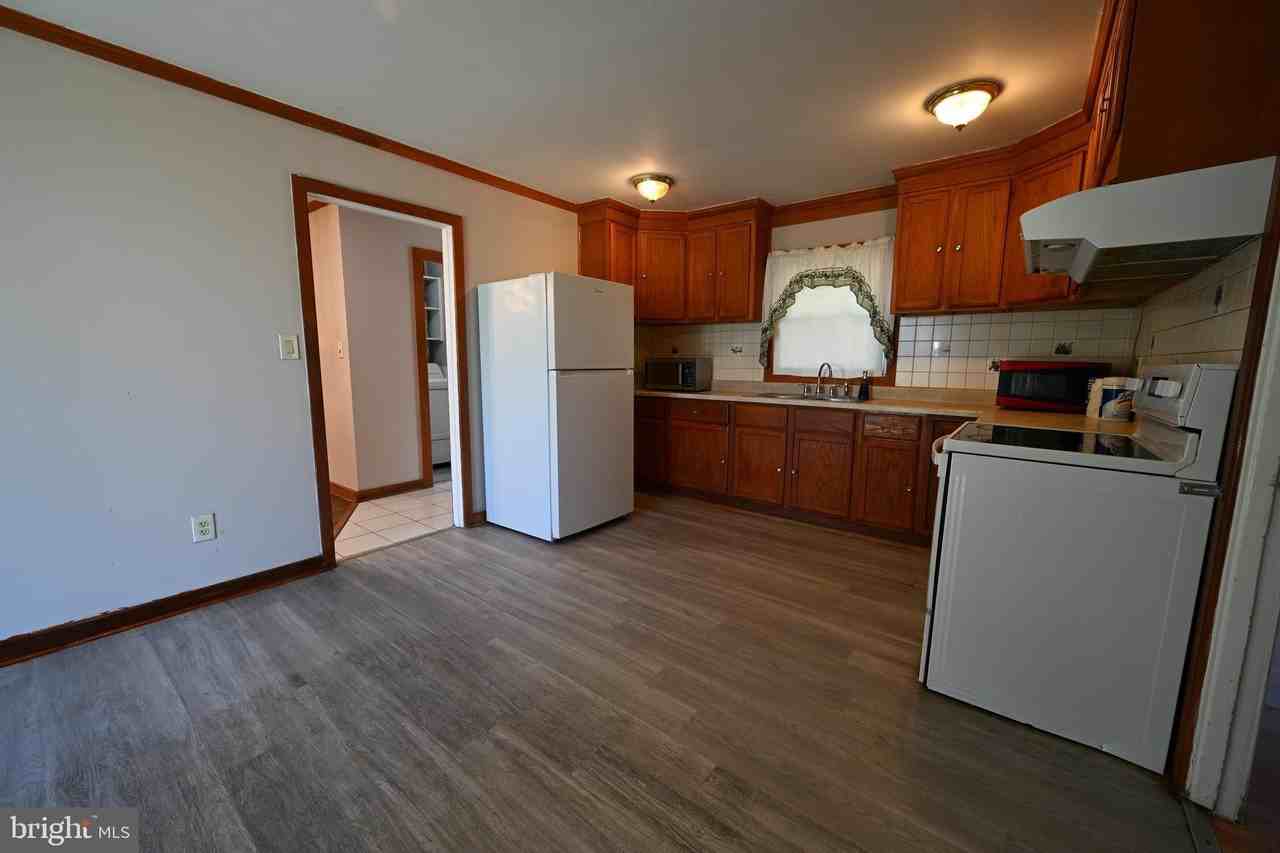 1 Pinetree Ln - Photo 7 of 21
