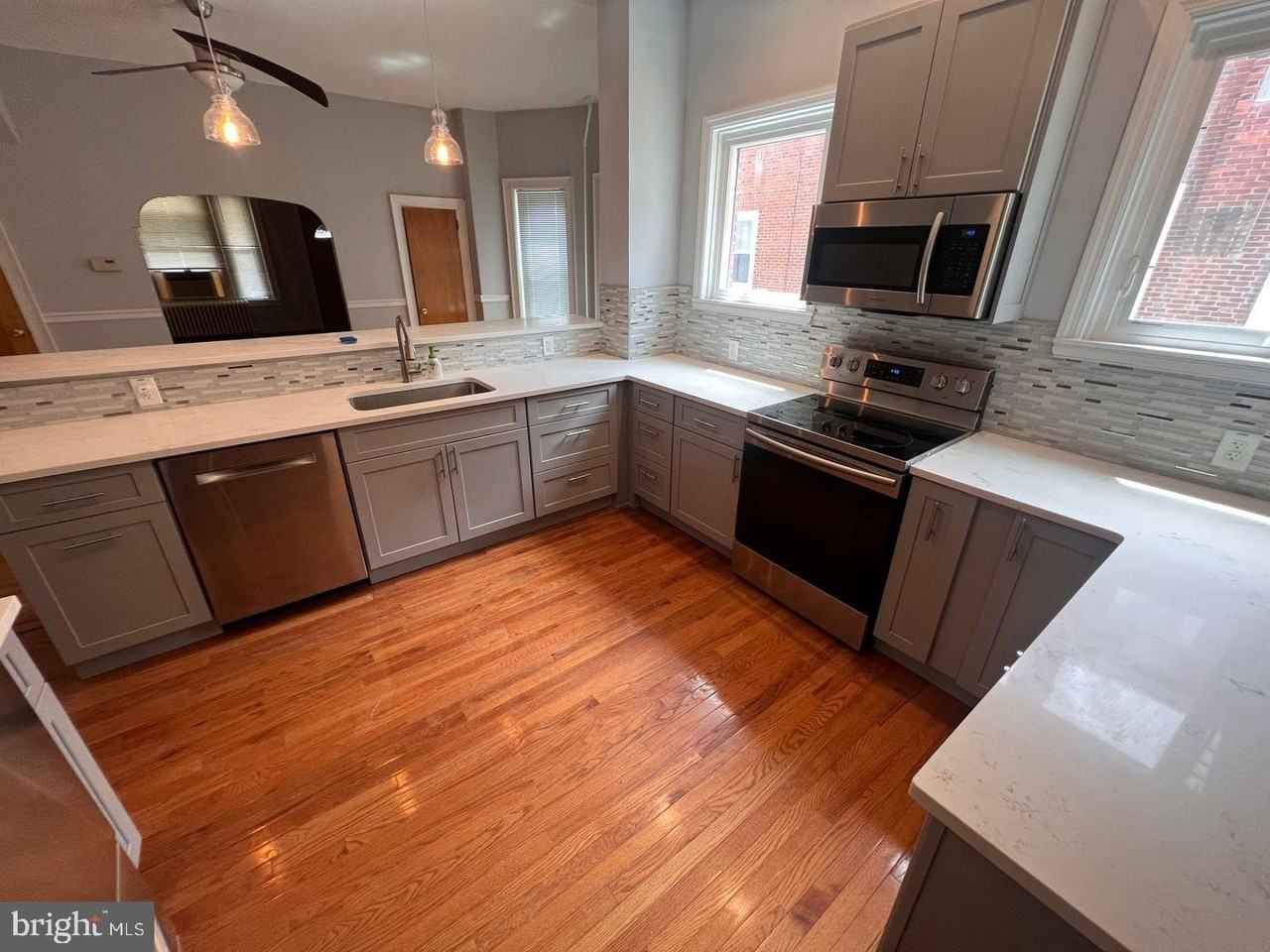 110 N Union Ave - Photo 5 of 15