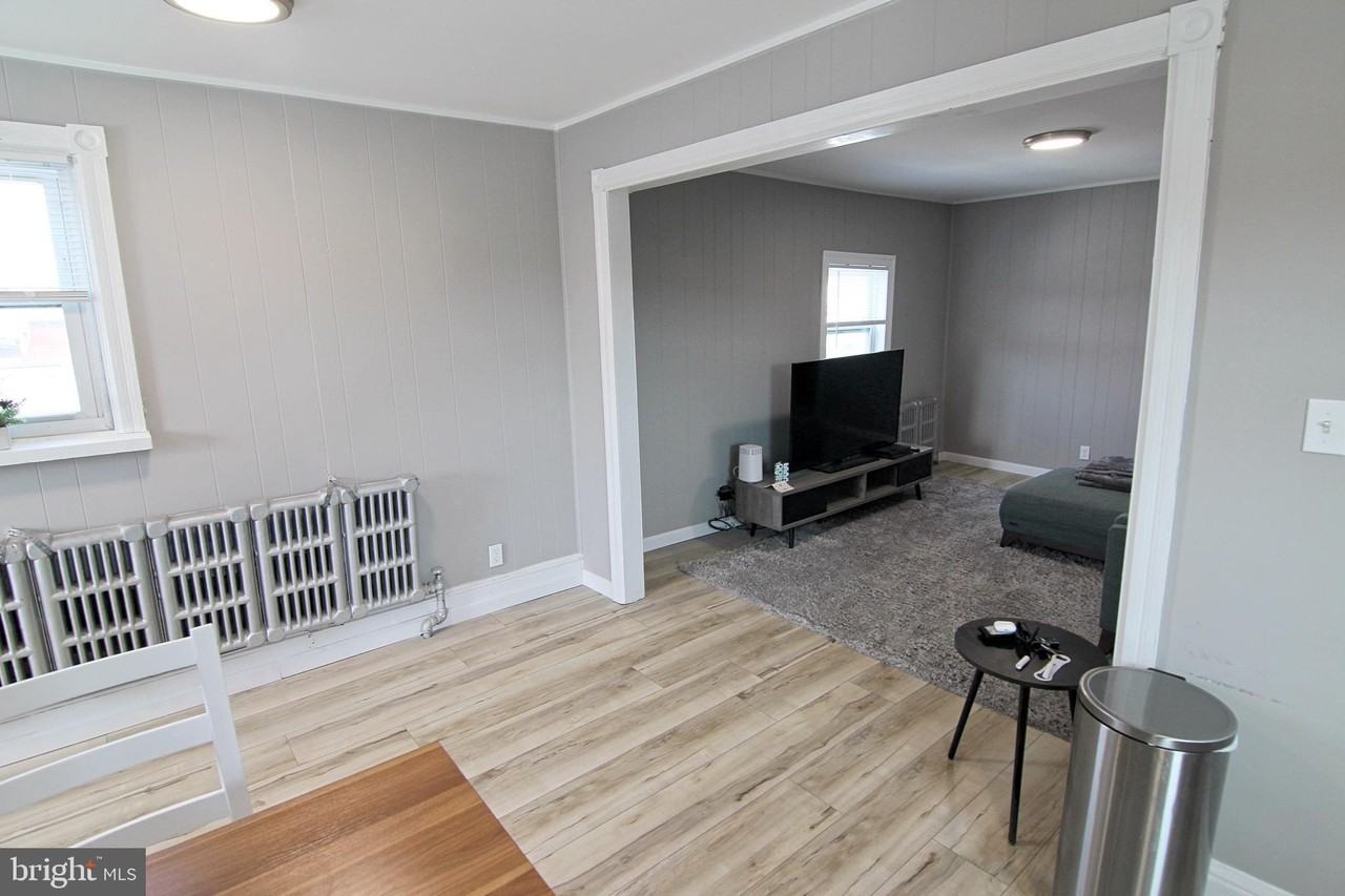 201 Spring Mill Ave #3 - Photo 4 of 11