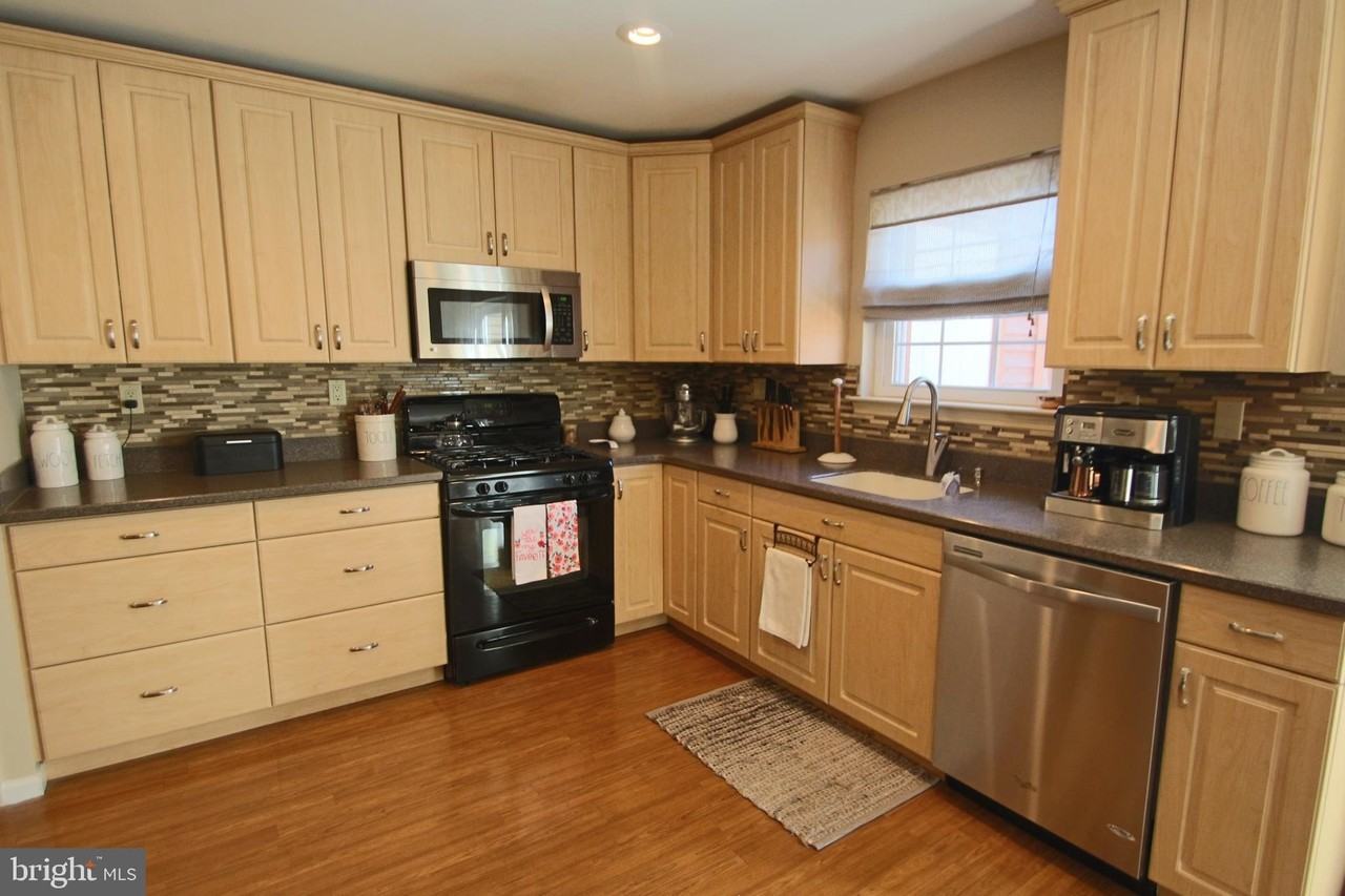 112 Magnolia Ct - Photo 7 of 30