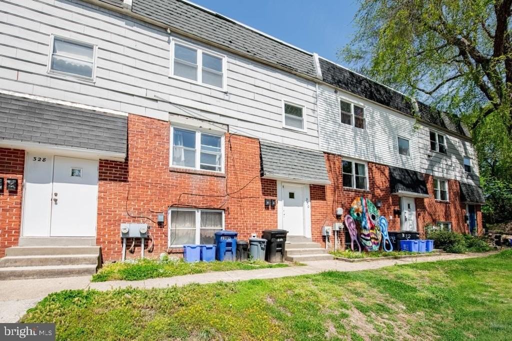 330 Hermitage St #2 - Photo 3 of 22