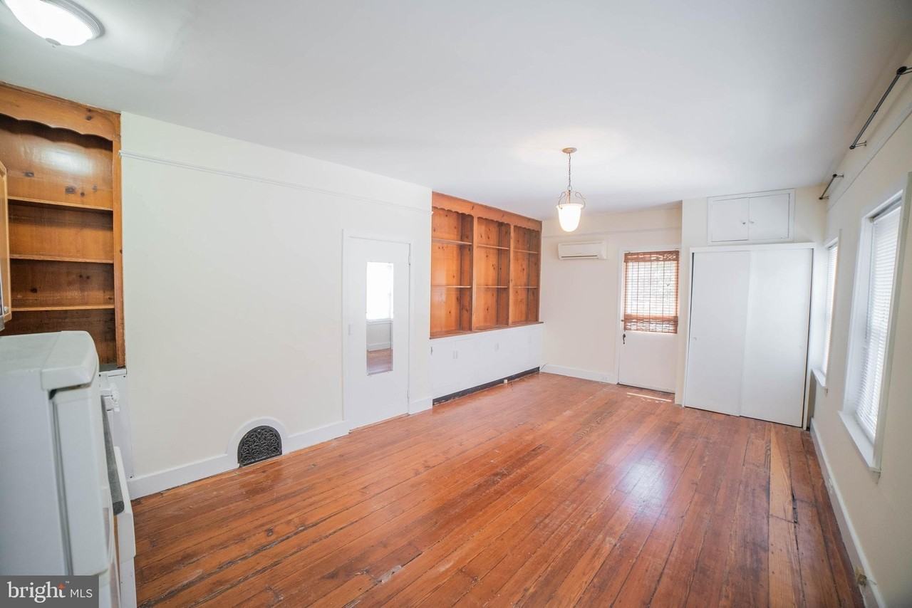 1928 Spruce St #3R - Photo 5 of 13