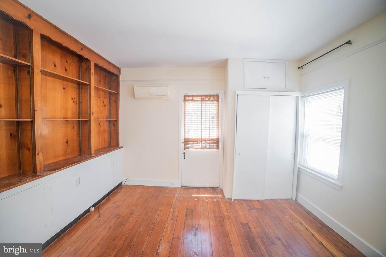 1928 Spruce St #3R - Photo 6 of 13