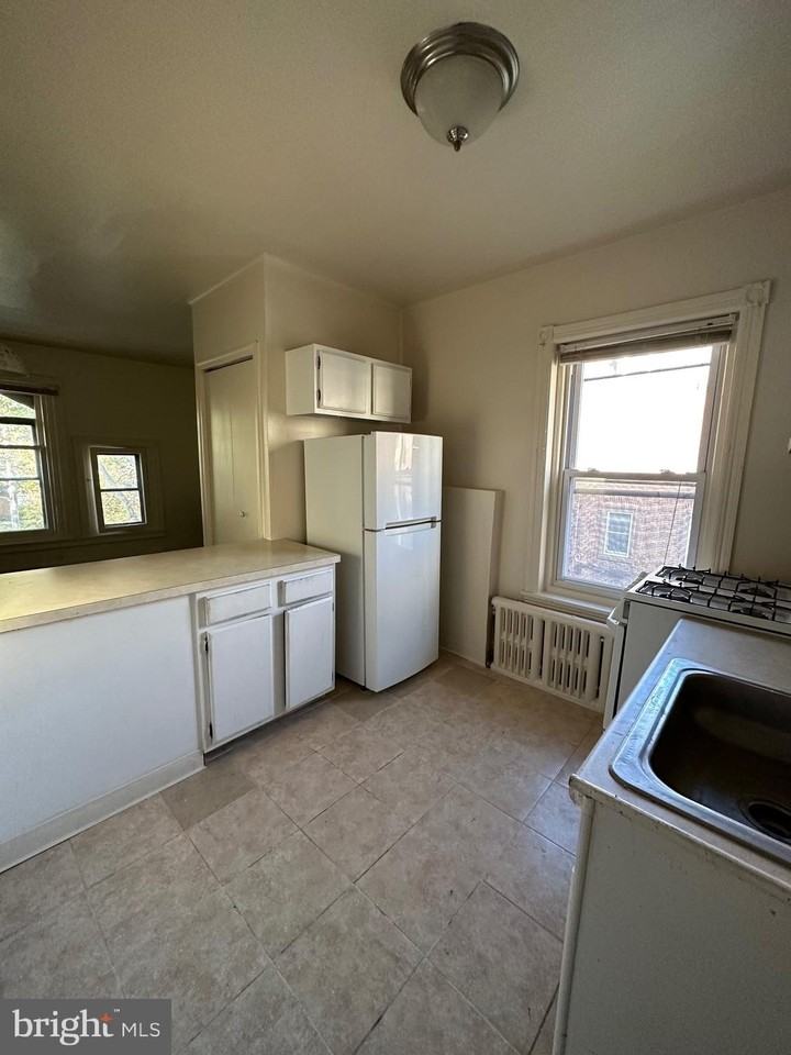 4216 Baltimore Ave #3 - Photo 4 of 11