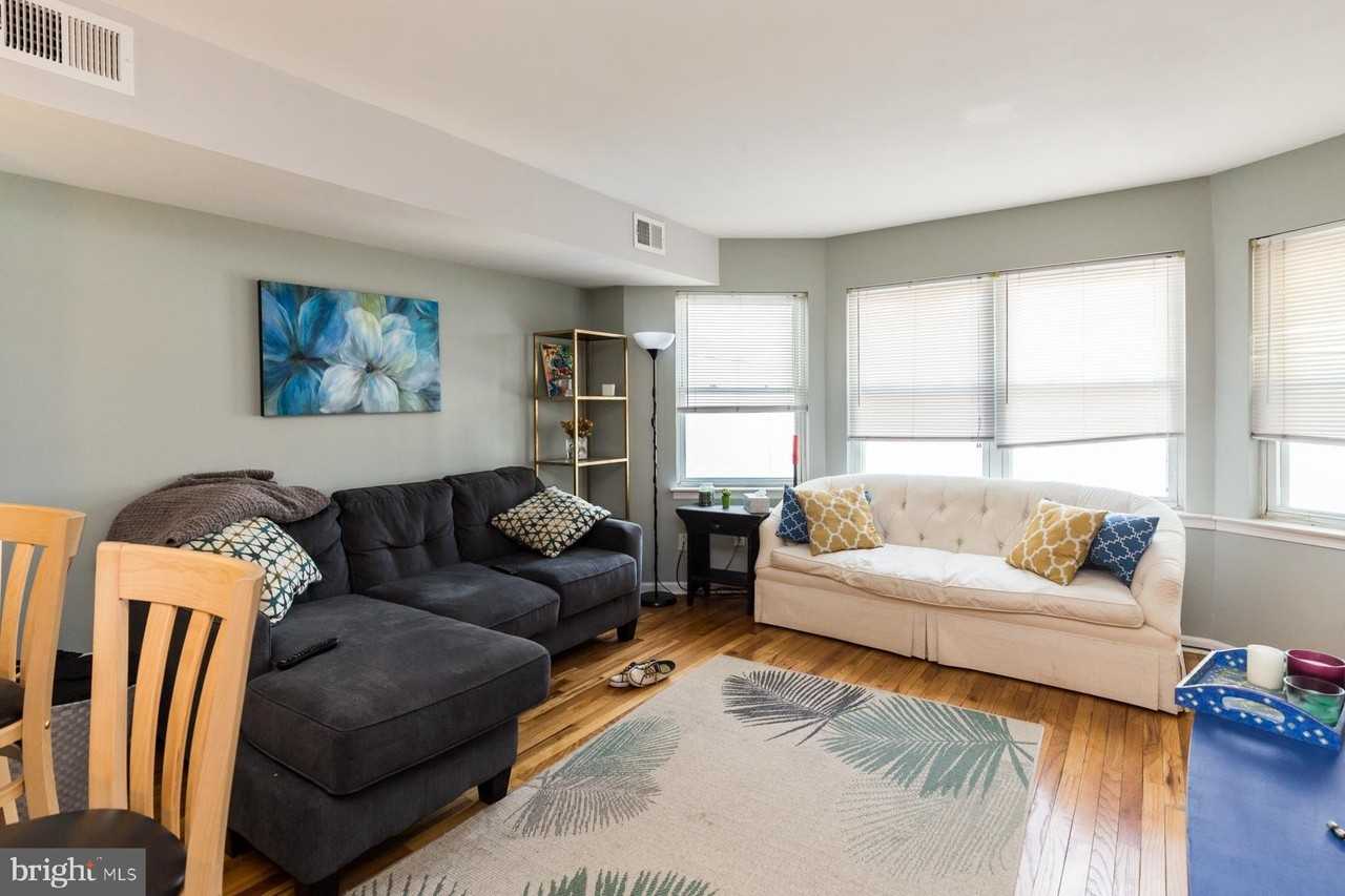 941 New Market St #B - Photo 3 of 19