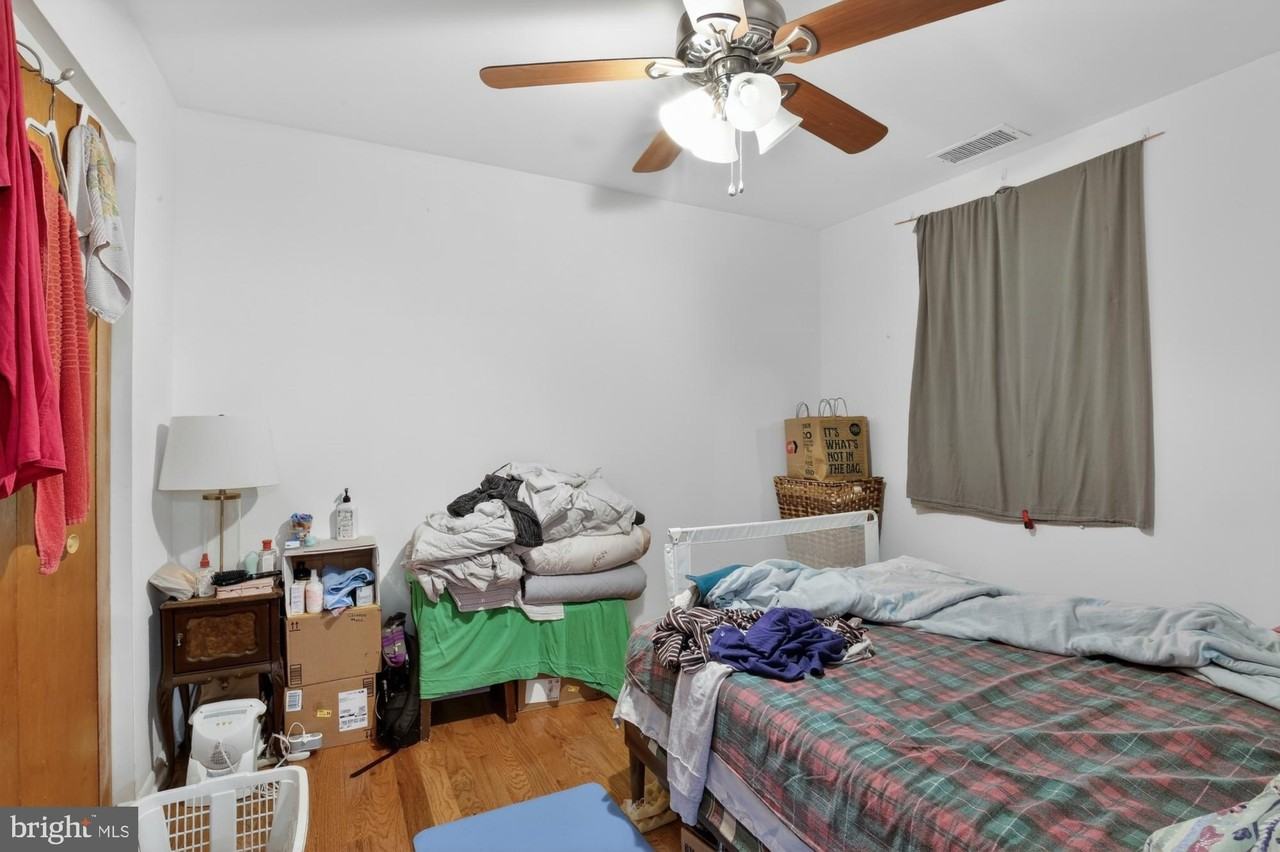 1928 South St #3R - Photo 4 of 9
