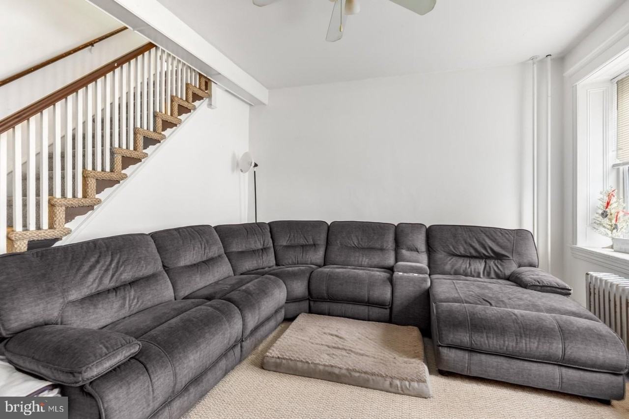 218 Grape St - Photo 4 of 27