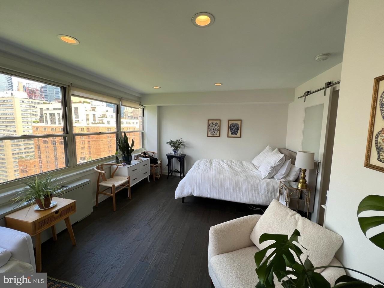 1810 Rittenhouse Sq #2102 - Photo 7 of 16