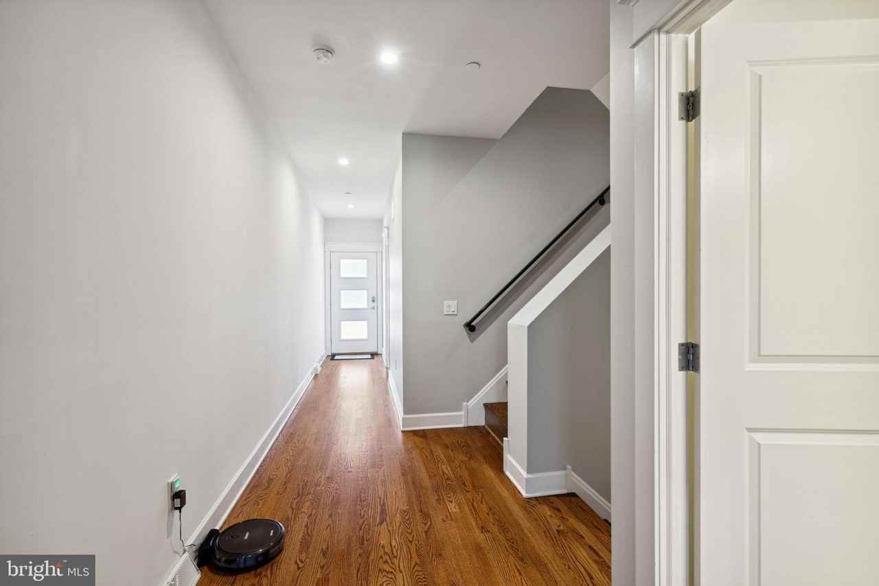 325 Wright St - Photo 7 of 20