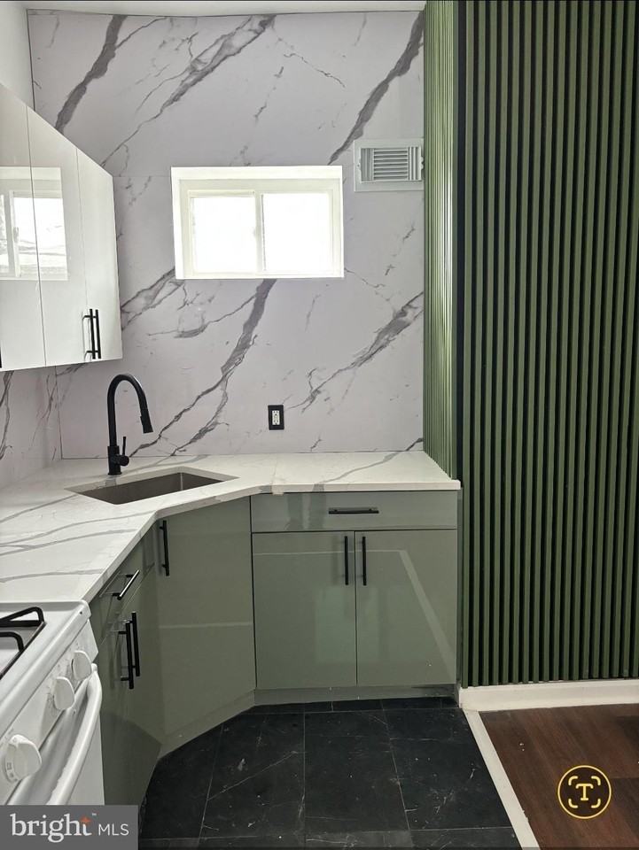 4236 Otter St #2 - Photo 2 of 4