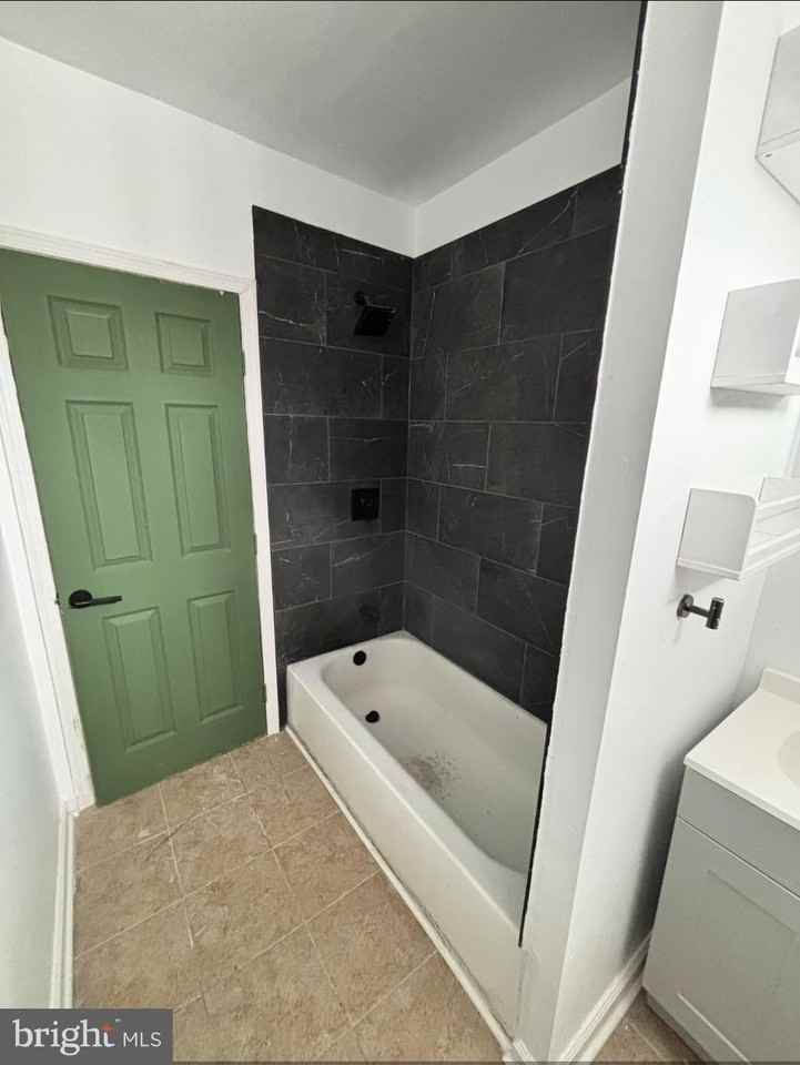 4236 Otter St #2 - Photo 3 of 4