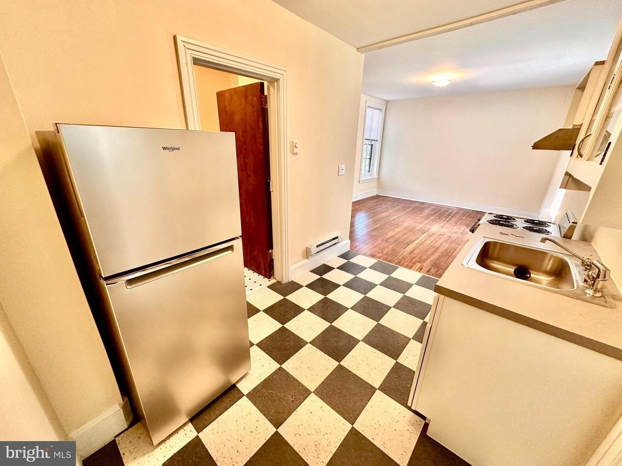 30 W Penn St #2R - Photo 2 of 9