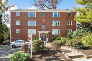 1410 N Quinn St #7 - Photo 1 of 1