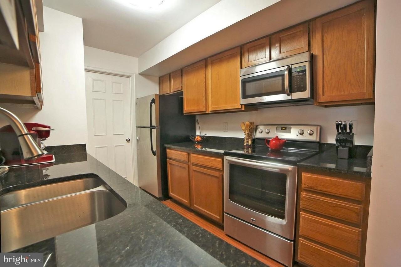 6143A Essex House Sq #6143A - Photo 2 of 11