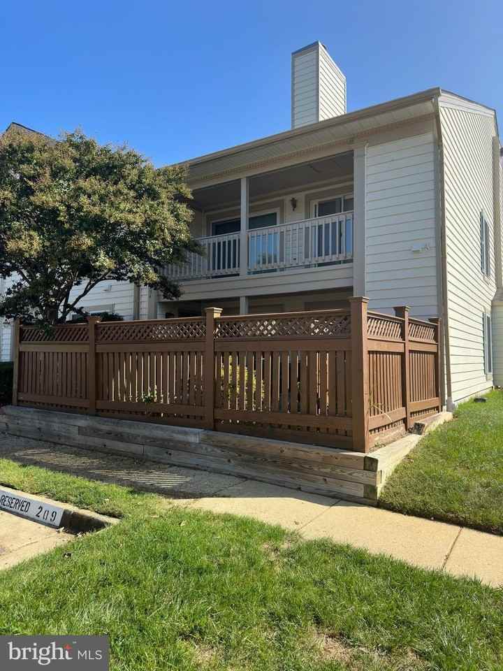 6143A Essex House Sq #6143A - Photo 6 of 11