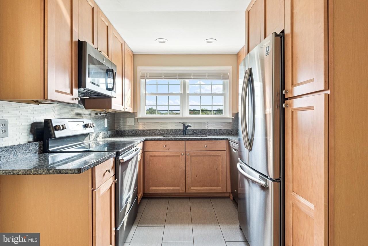 103 Fort Evans Rd Se #B - Photo 7 of 26