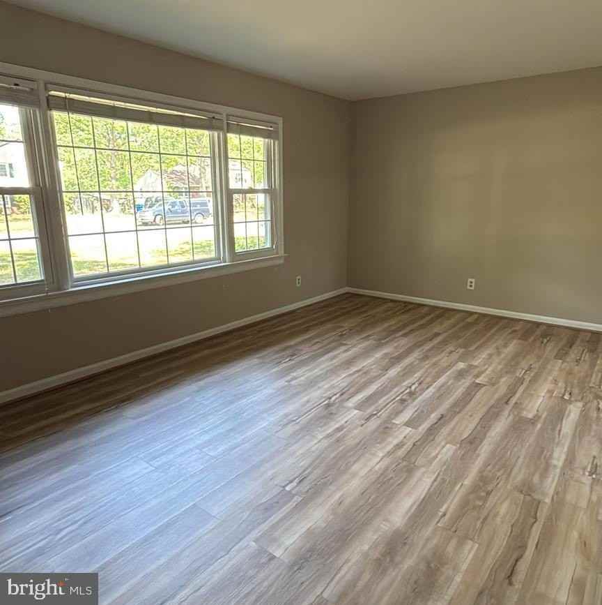521 Laurel Ave - Photo 4 of 21