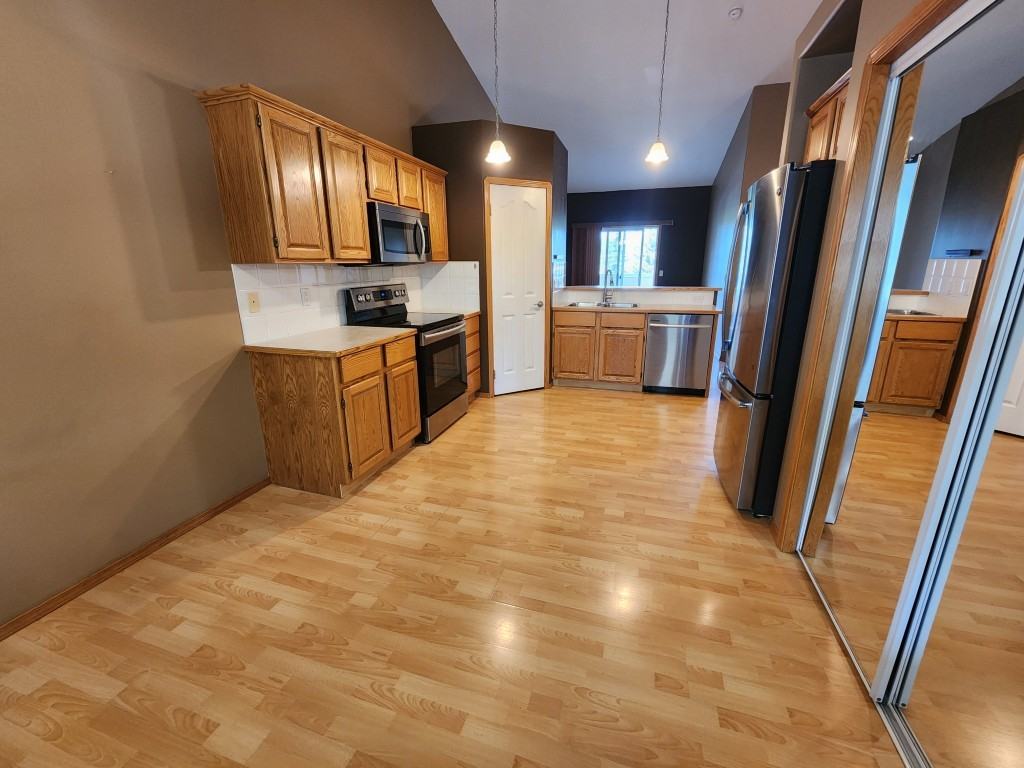 95 Brent Blvd #206 - Photo 5 of 28