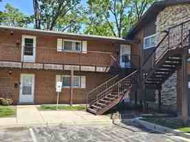 1910 W Hatherleigh Ct Apt 2e - Photo 1 of 1