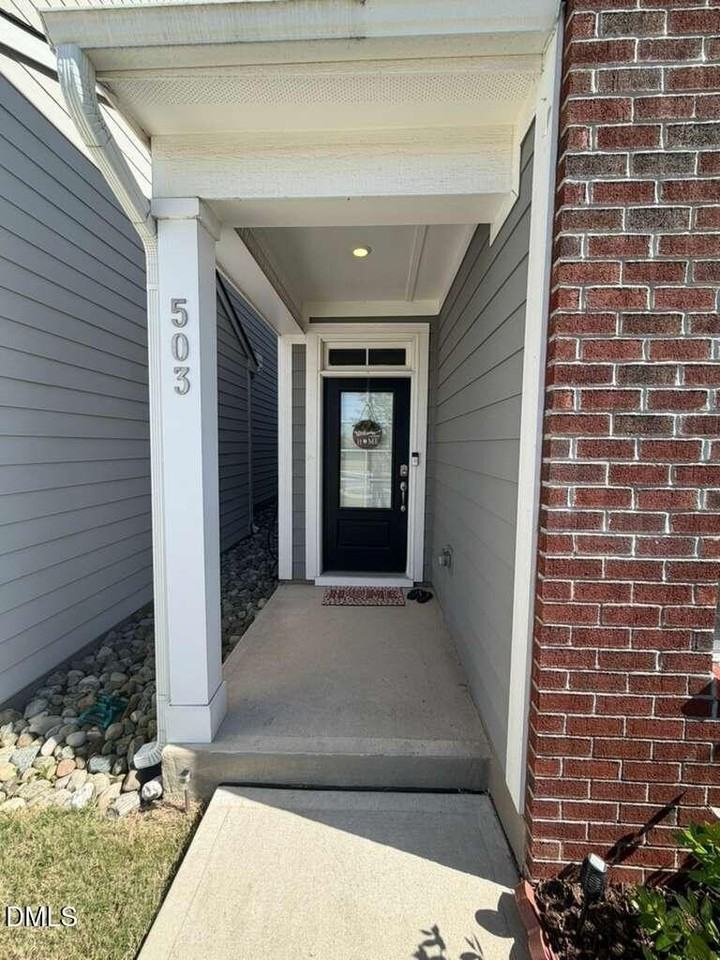 503 Ressler St - Photo 3 of 38
