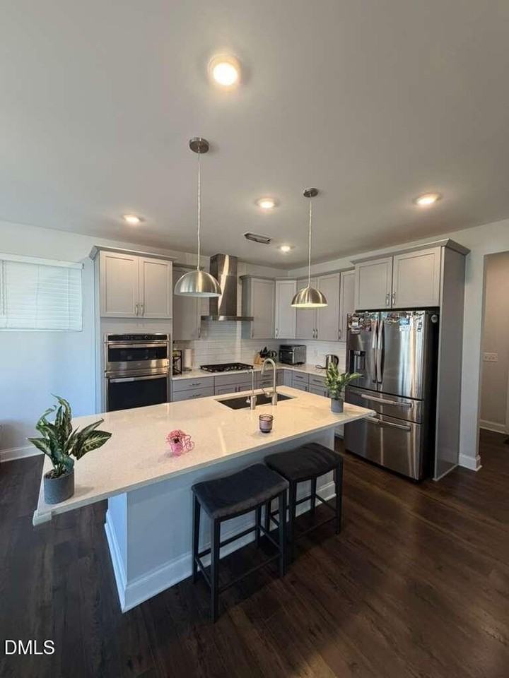 503 Ressler St - Photo 4 of 38