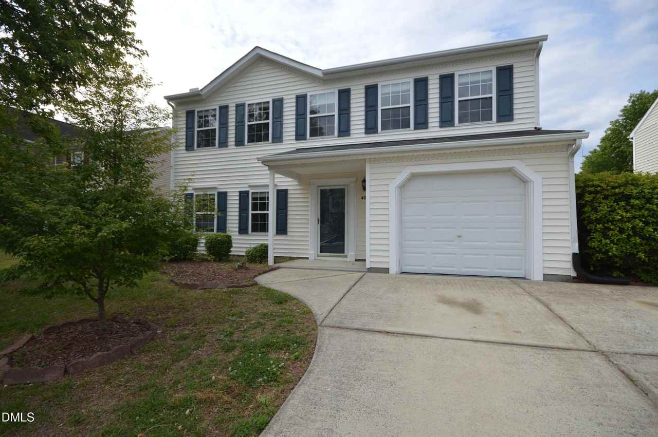 404 Hanson Rd - Photo 2 of 34