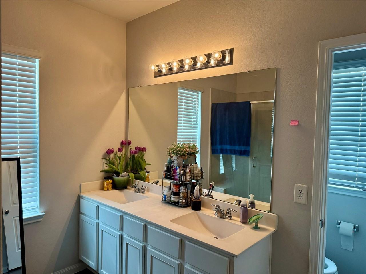 3902 Deledda Dr - Photo 6 of 8