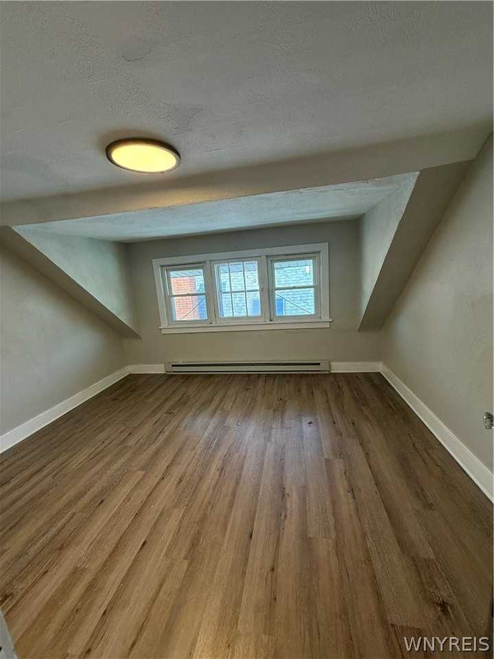 579 Crescent Ave - Photo 2 of 5