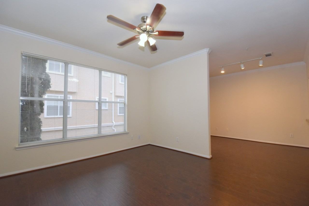 12707 Boheme Dr - Photo 5 of 25