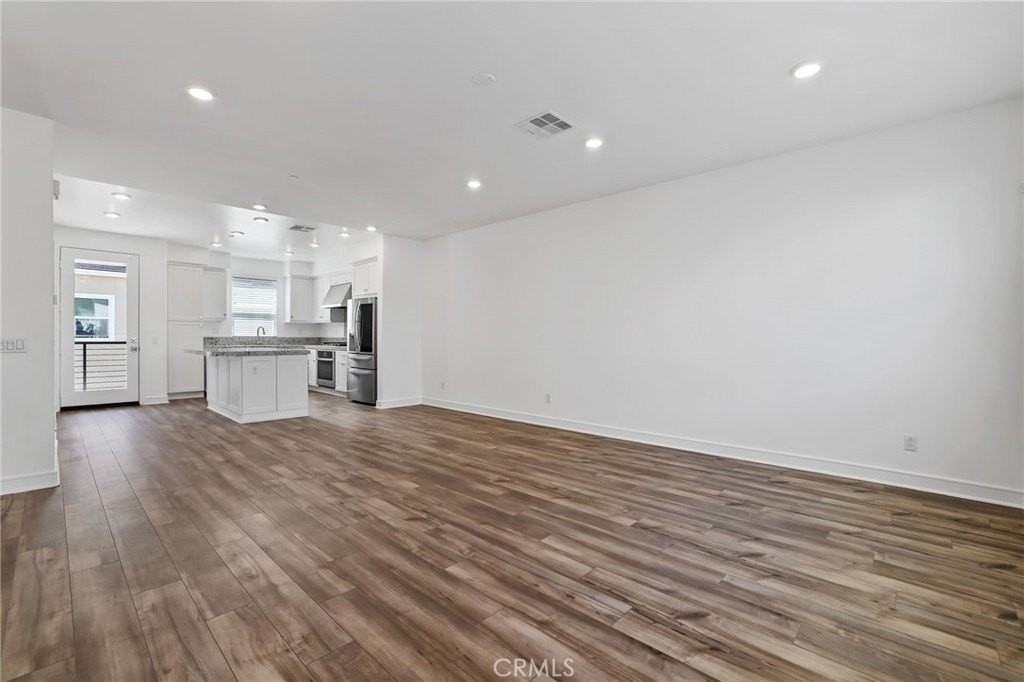 454 Palermo - Photo 4 of 44