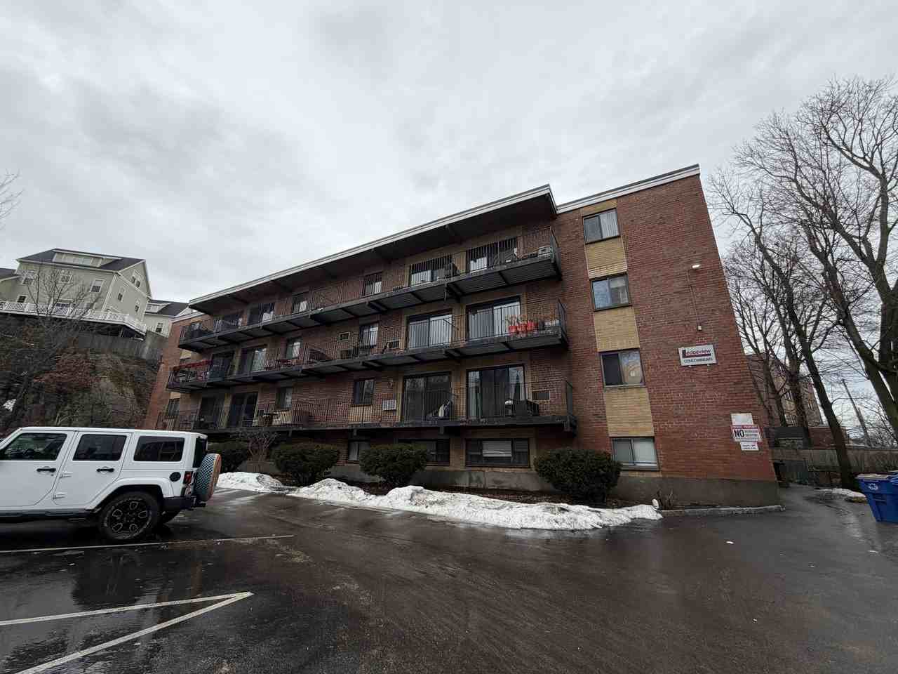 5 Linda Ln #1