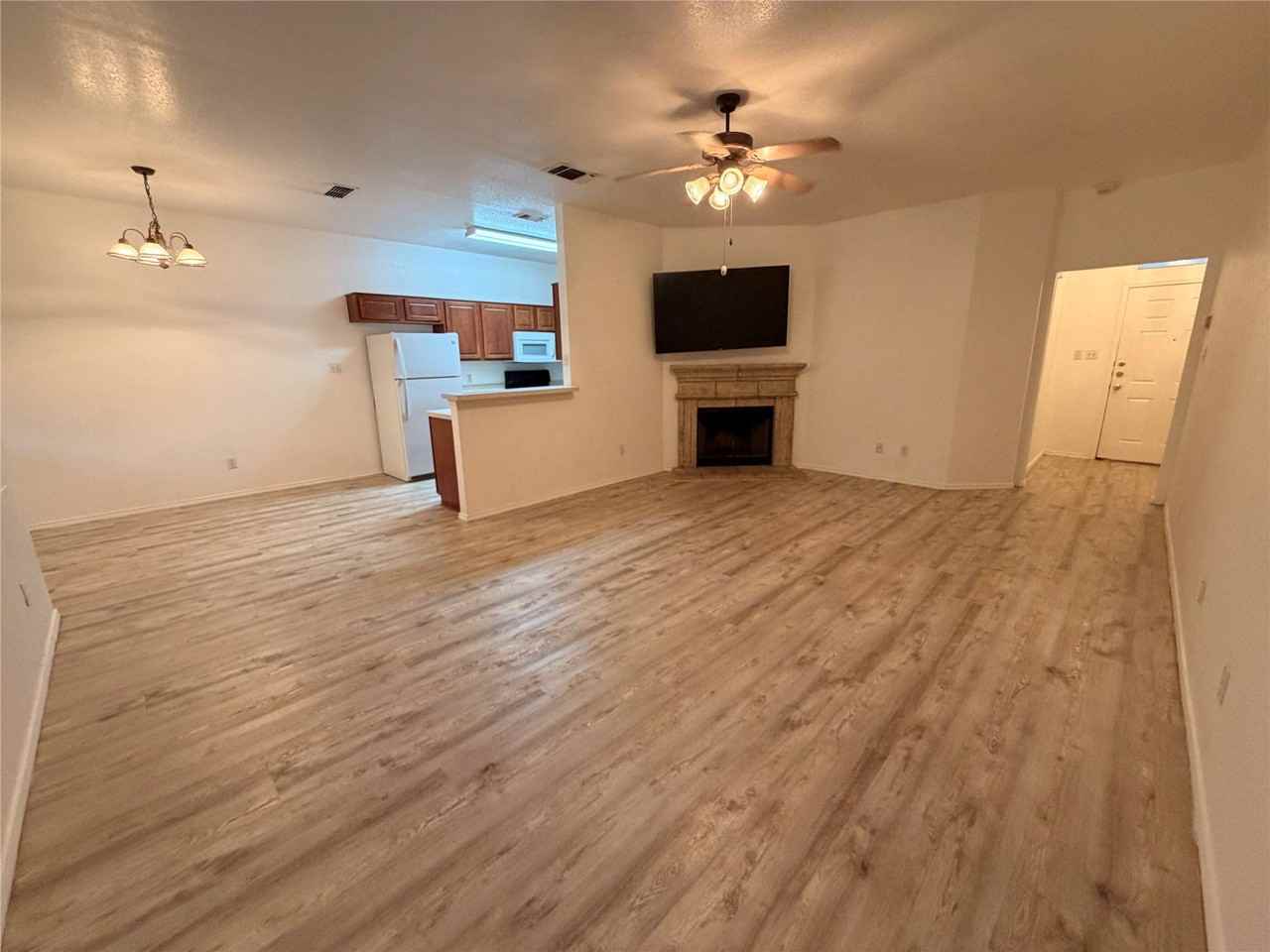 3501 White Settlement Rd - Photo 6 of 10