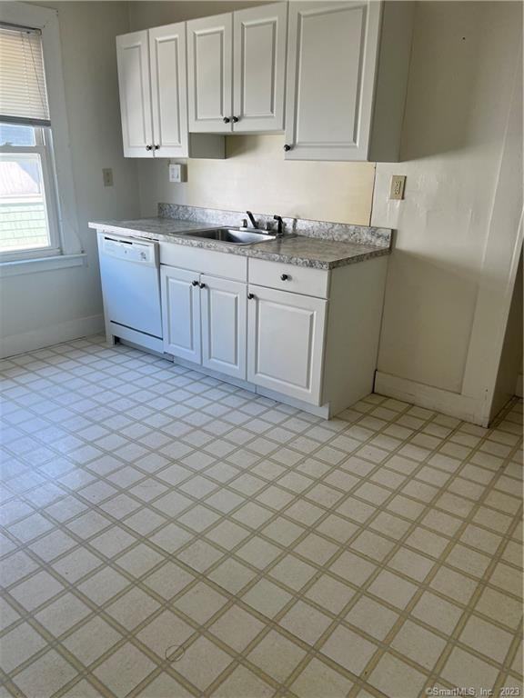 250 Willow St - Photo 3 of 14