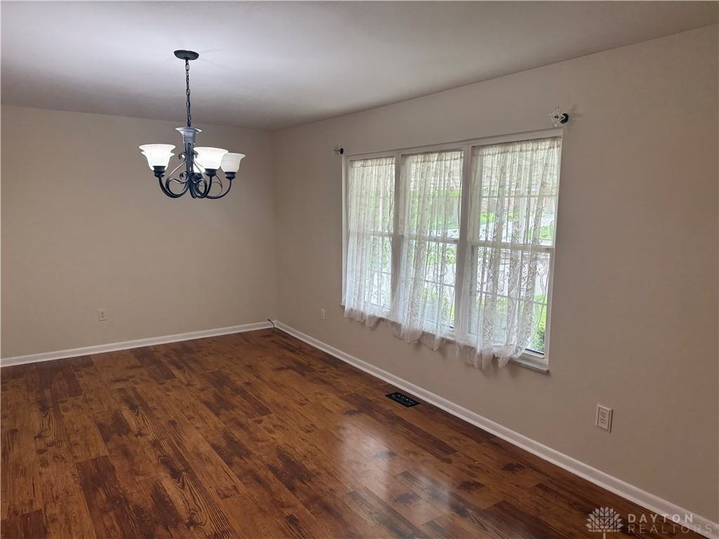 6418 Oakhurst Pl - Photo 6 of 19