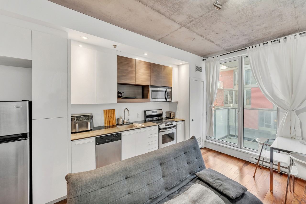 71 Rue Duke #310 - Photo 3 of 16