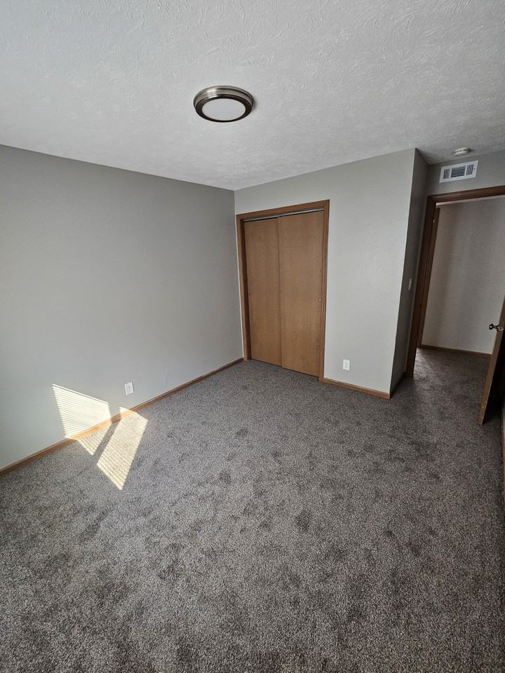 2612 J St #4 - Photo 6 of 10